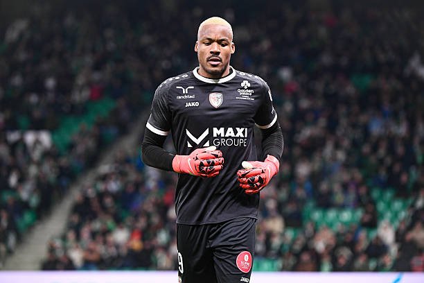 Blondy Nounkeu : l'enfant de Douala élevé en Belgique entre enfin en tanière